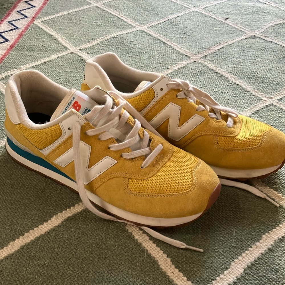 New balance classic 574 in yellow